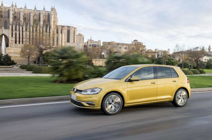  Volkswagen Golf TDI 5-Door 2017 года  (WW) (фото 15 из 41)